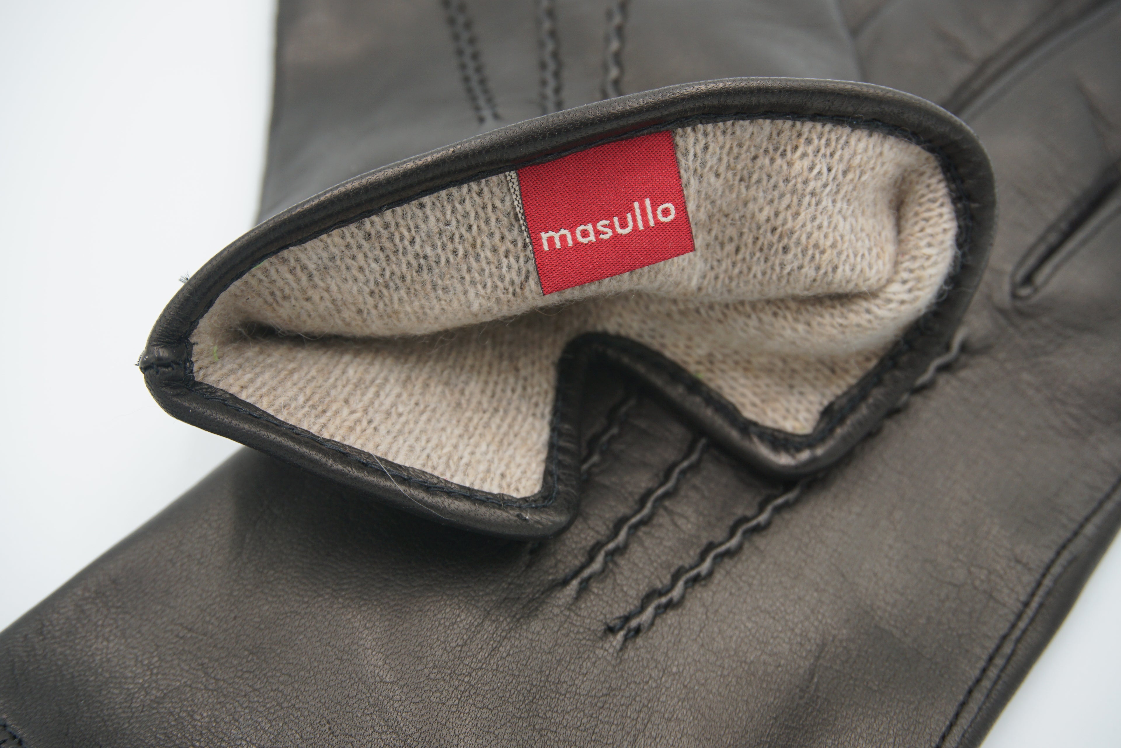 Masullo1932 guanto da uomo Ordito in nappa ovina foderato in cashmere con cordoni, vista 3